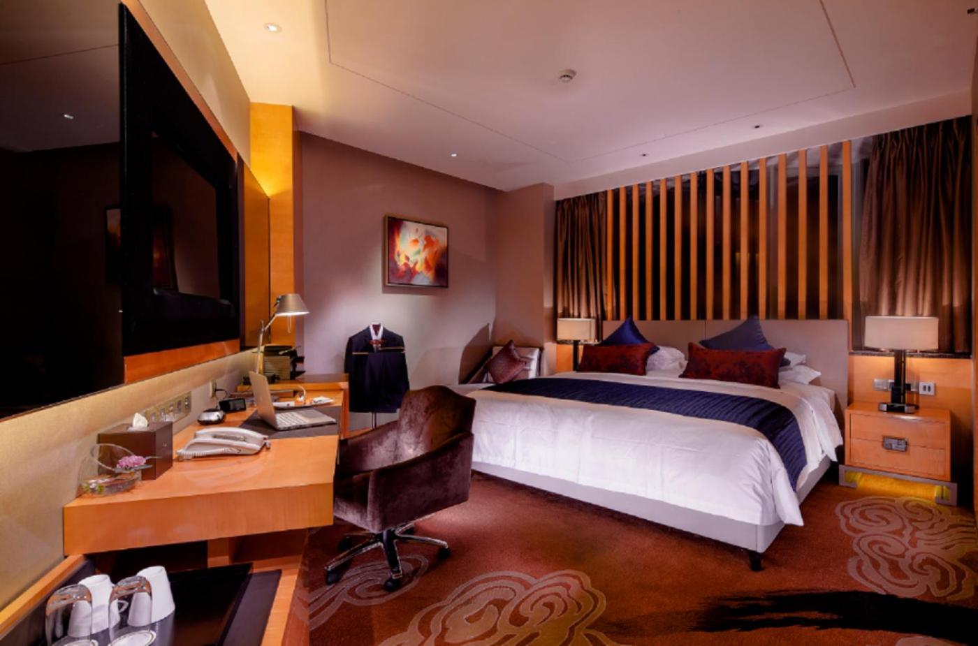 Felton Grand Hotel Chengdu Exterior photo