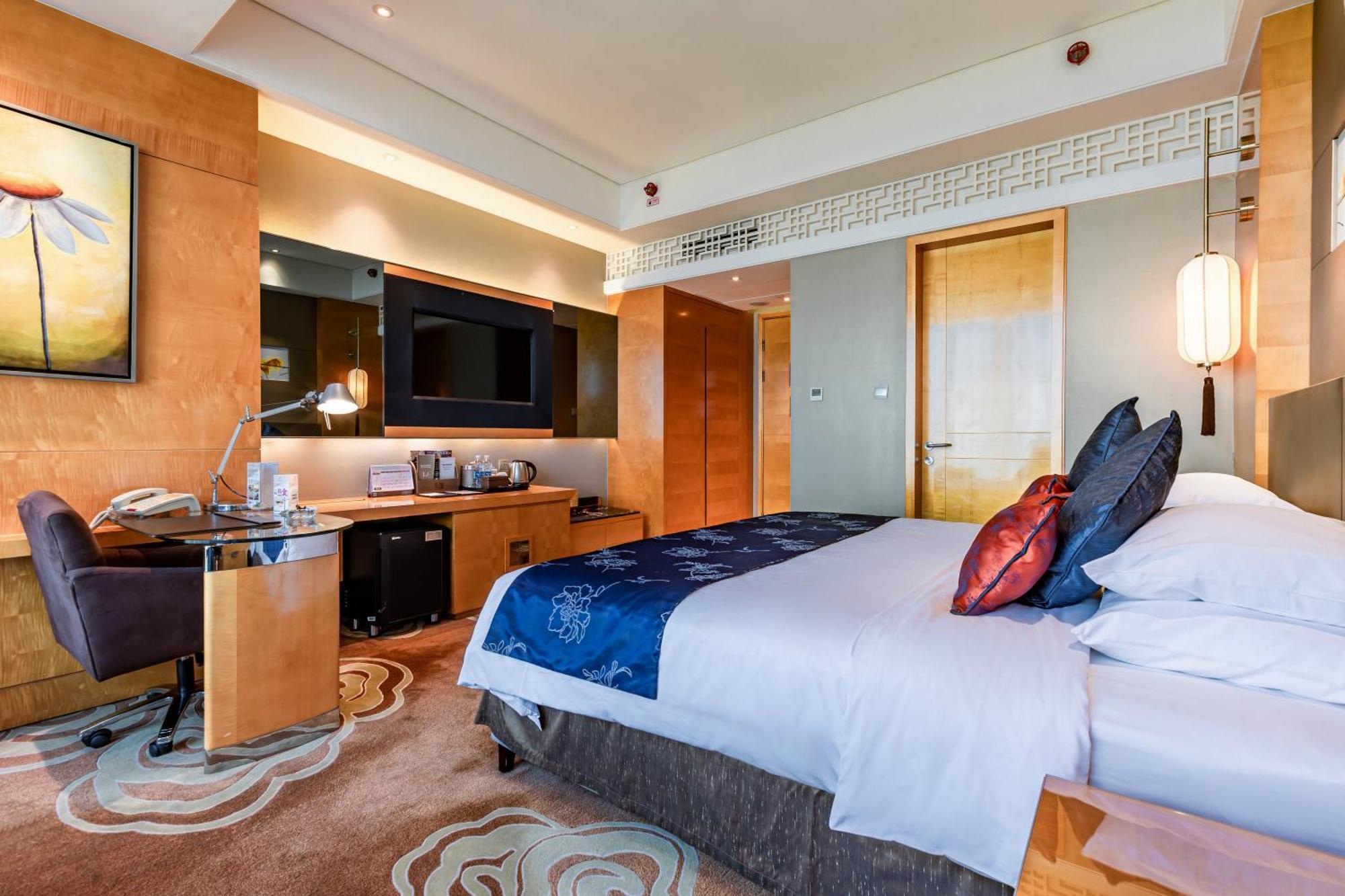 Felton Grand Hotel Chengdu Exterior photo